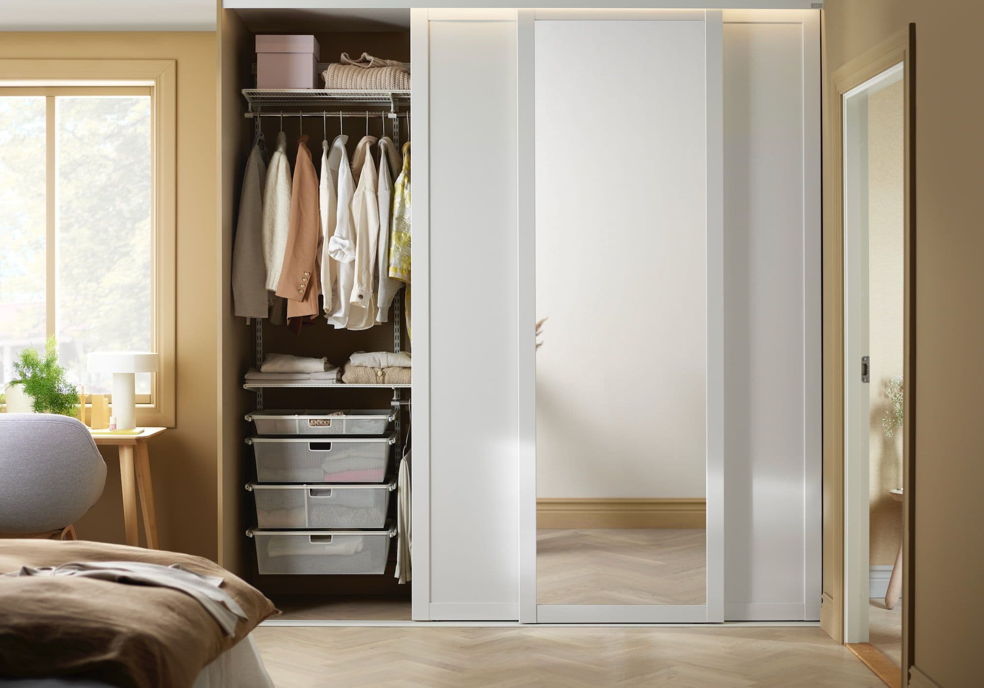 Bilde av Elfa garderobeløsning