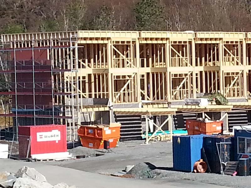 Reisverk med precut materialer.